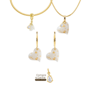 Coração Torcido com Folhas Douradas e Gota Zircônia